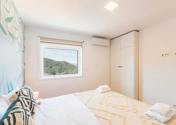 Διαμέρισμα View *